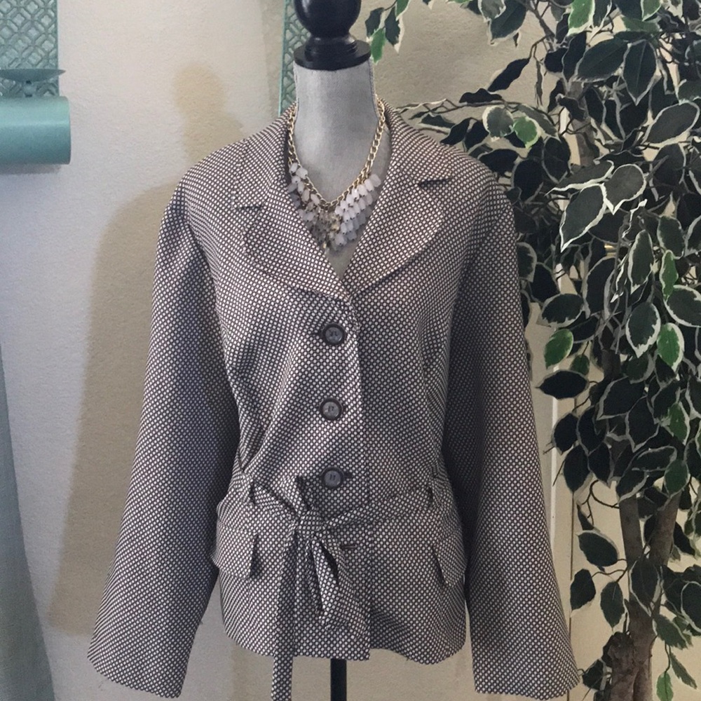 Brown and white blazer top